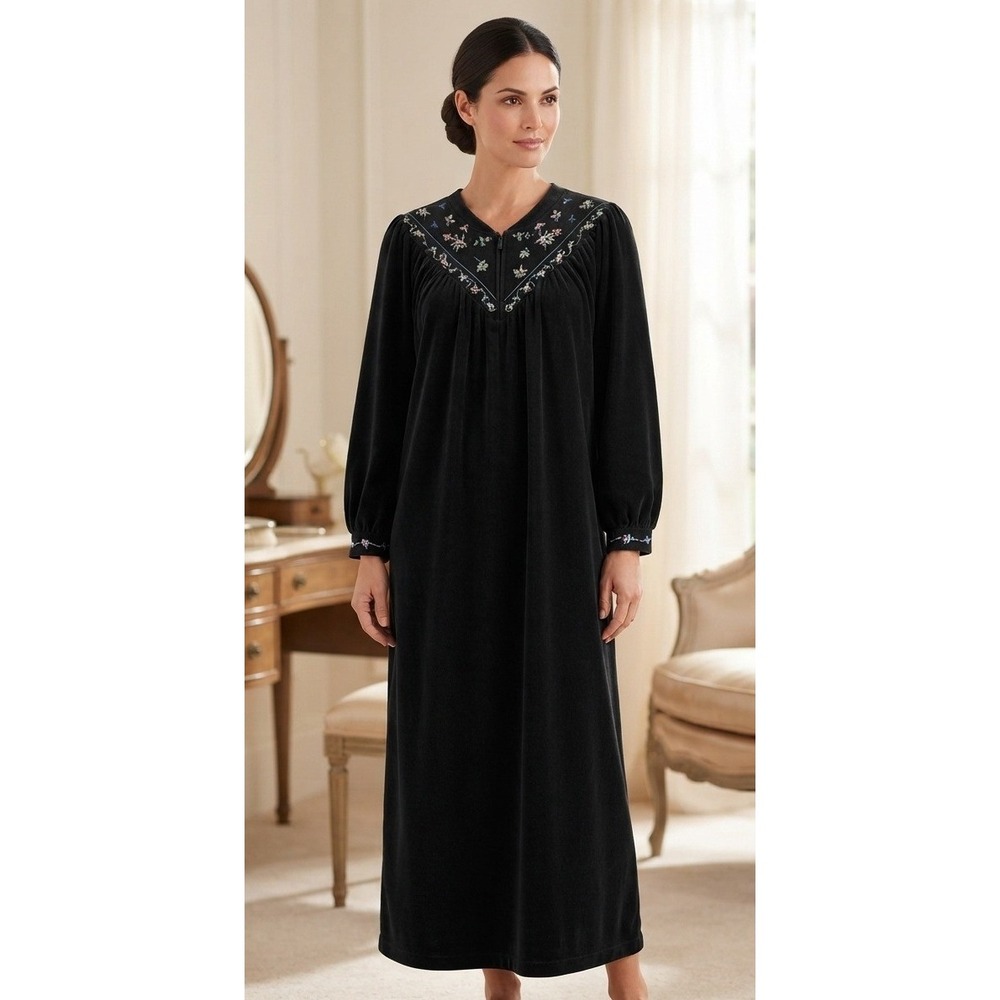 Vintage Vanity Fair Floral Embroidered Zip Front Robe Women's M Maxi Black USA